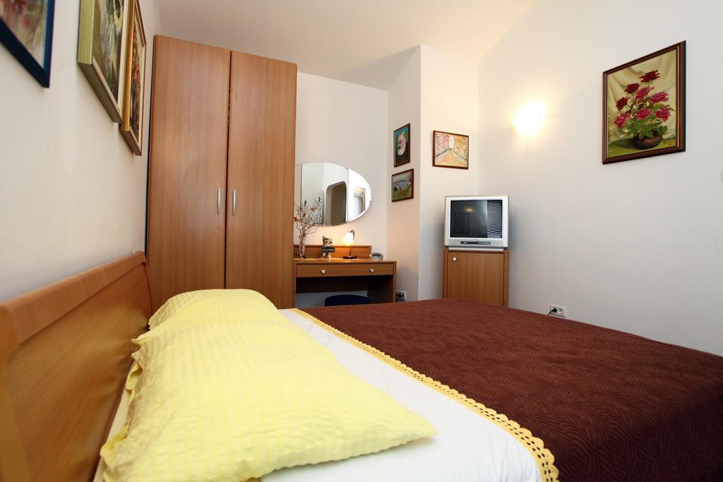 Parenzana Sea View Apartments Sk Portoroz Exterior photo