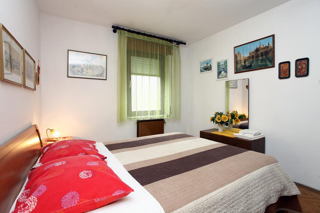 Parenzana Sea View Apartments Sk Portoroz Exterior photo