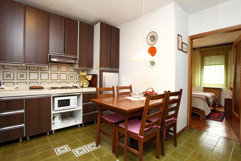 Parenzana Sea View Apartments Sk Portoroz Exterior photo